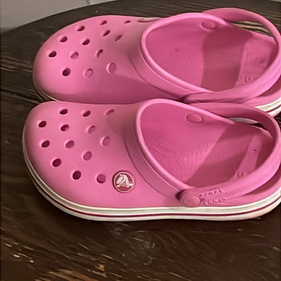 Kids Pink Crocs - Picture 3 of 4